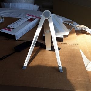 NEW Universal Tech Stand For Phone/Tablet